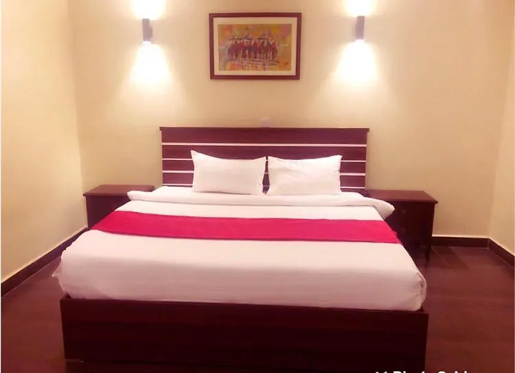 Peak Fortune Hotel 캄팔라